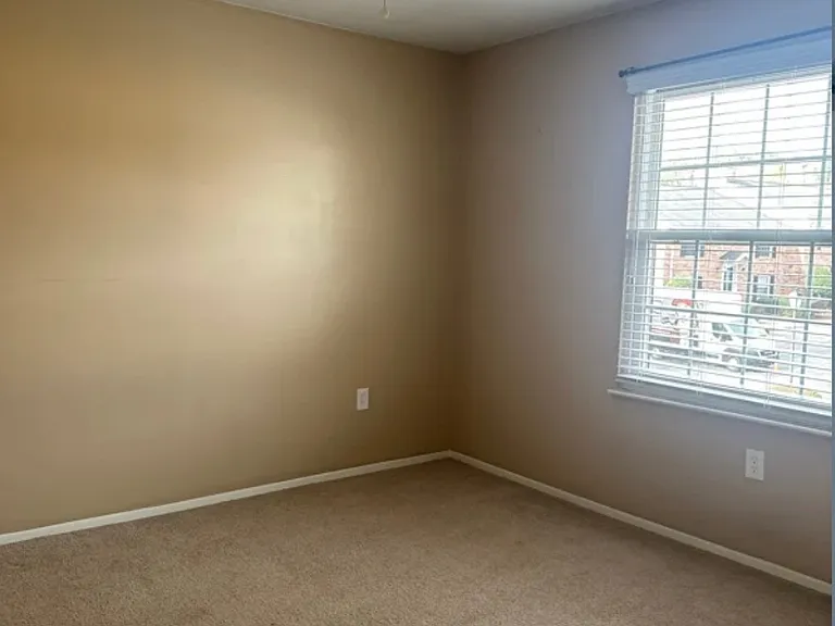 925 Cleveland St #102 — Photo 9