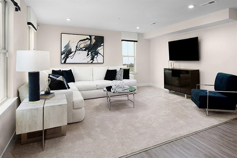 Second floor living