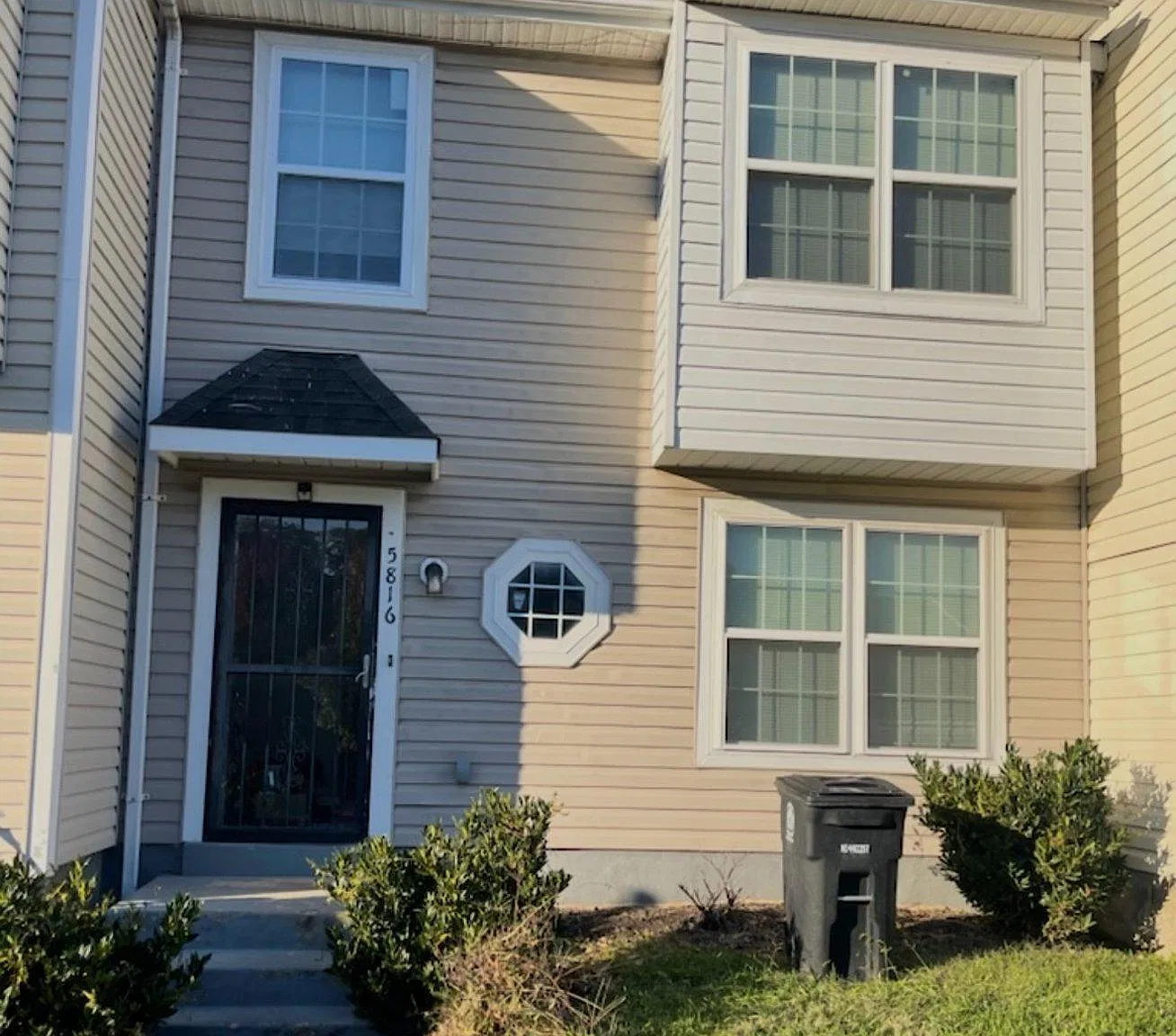 3 bed, 2.5 bath, 1362 sqft, $2,600 — Photo 1