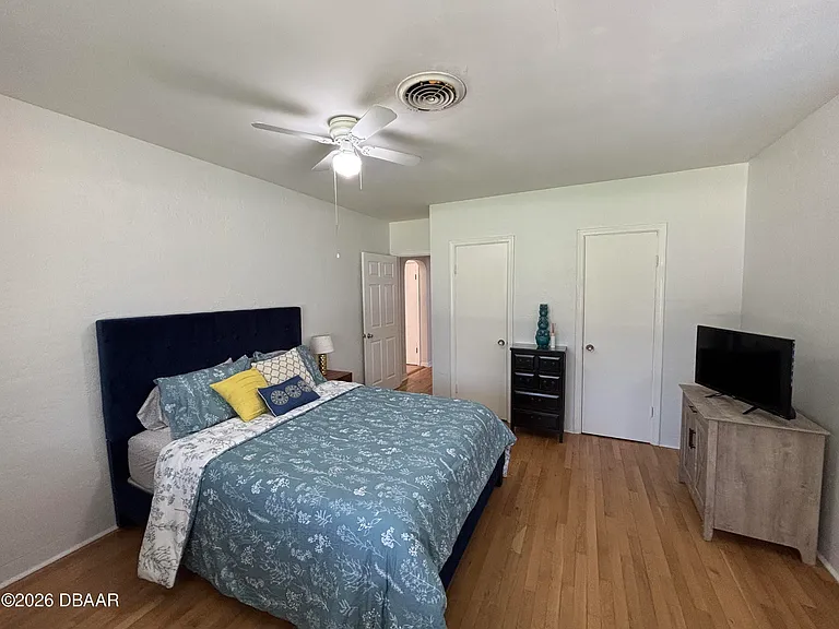 43 Warwick Ave — Photo 26
