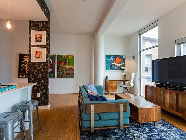2115 Yeaman Pl #415 — Photo 32