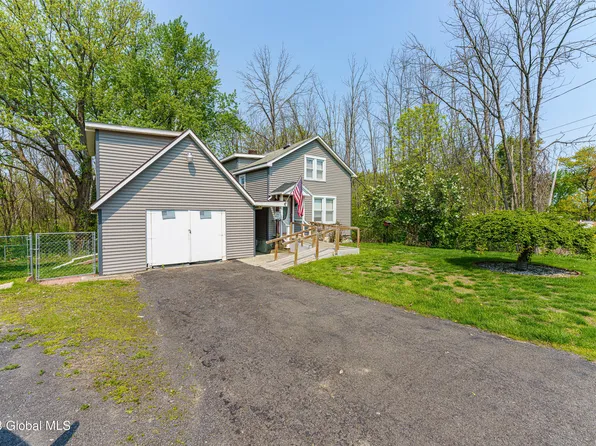 43 Waterford Avenue, Latham, NY 12110