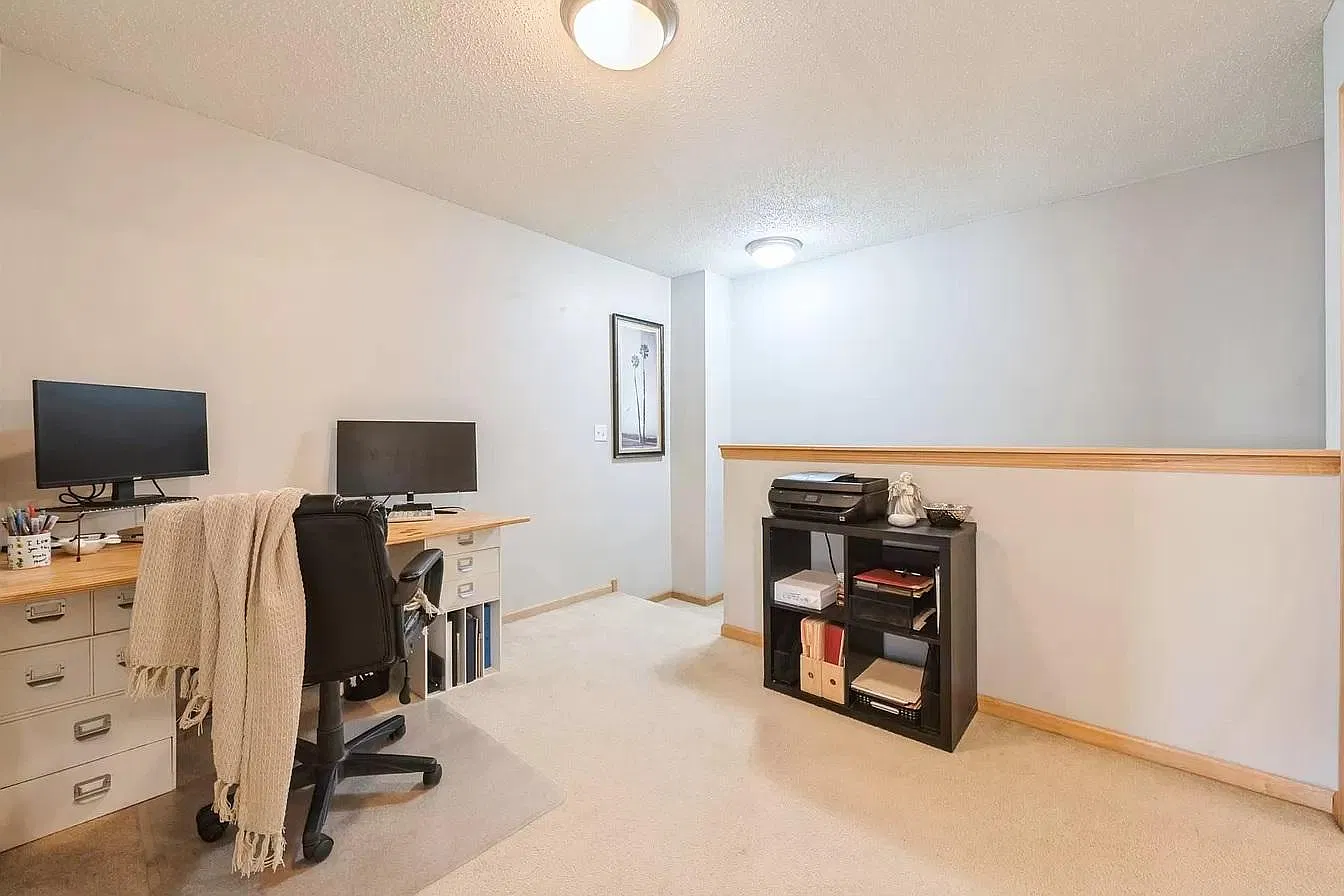 2 bed, 1.5 bath, 1330 sqft, $1,850 — Photo 4
