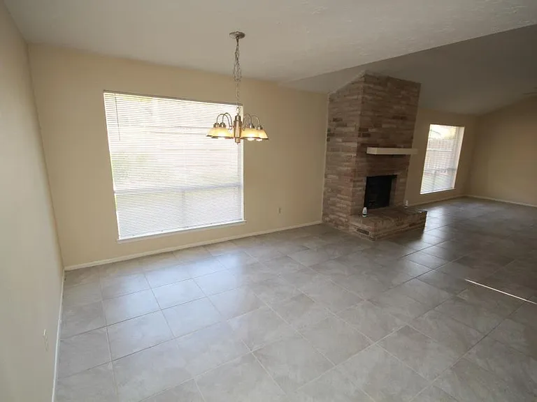 24002 Silversmith Ln — Photo 18