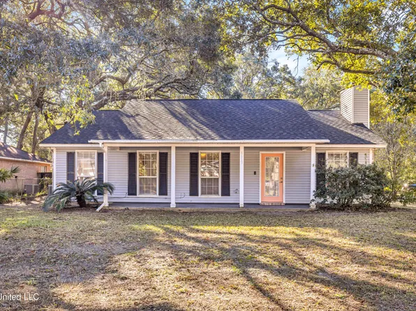 8613 Mermaid Ave, Ocean Springs, MS 39564