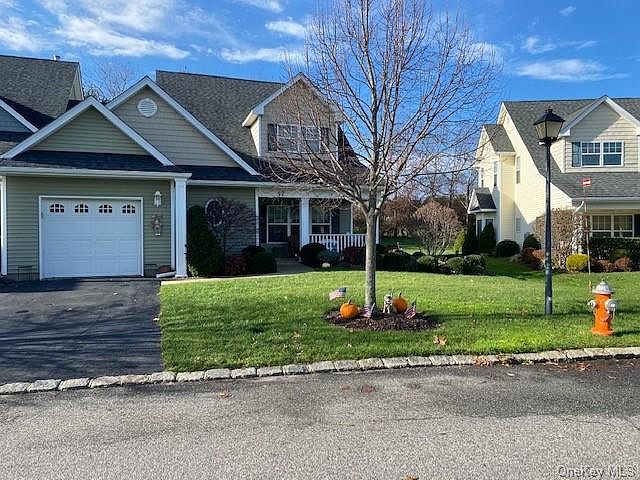 1st image of 57 Stoneleigh Dr