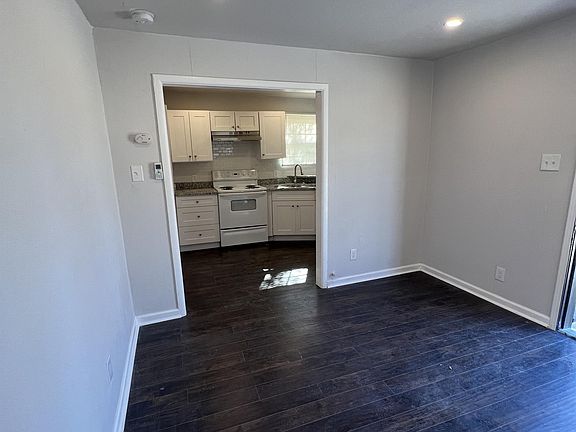 2nd image of 302 Omaha St #102