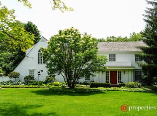29 E Alden Ln, Lake Forest, IL