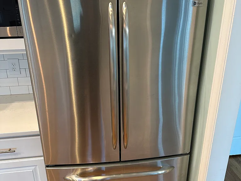 Kitchen - Refrigerator