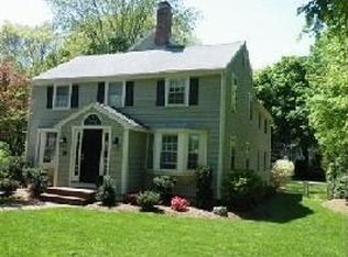 14 Ingersoll Rd, Wellesley, MA 02481