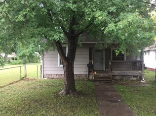 1014 E 8th St, Pittsburg, KS 66762