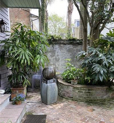 3rd image of 1011 Governor Nicholls St