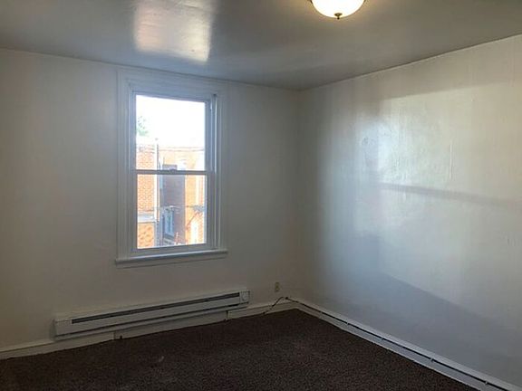 3rd image of 4204 Teesdale St Floor 2