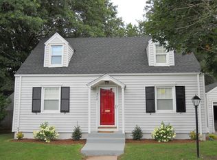 472 Pine Rock Ave, Hamden, CT 06514