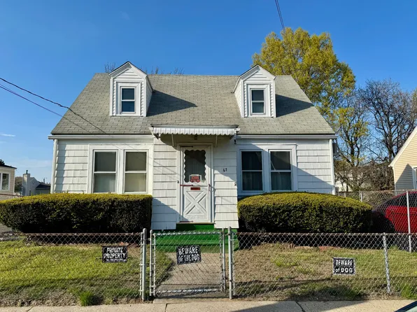 67 Harvey Street, Bridgeport, CT 06610