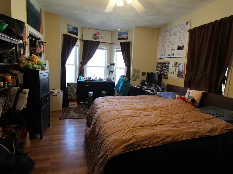 260 Norfolk St #2R — Photo 2