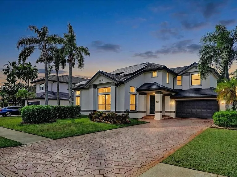 740 Cypress Pointe Dr E — Photo 33