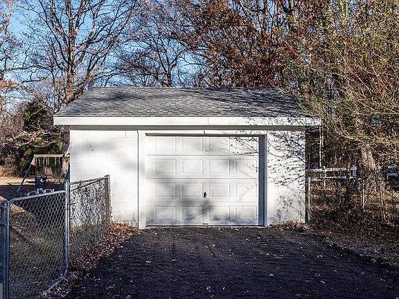 3rd image of 7007 Smith Station Rd