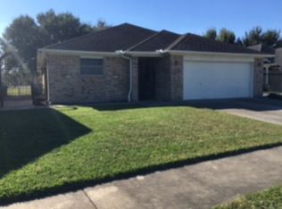 103 Charleston Dr, Victoria, TX 77904