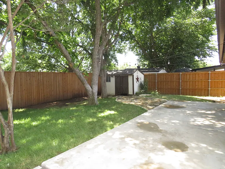 2308 Crestmeadow St — Photo 39