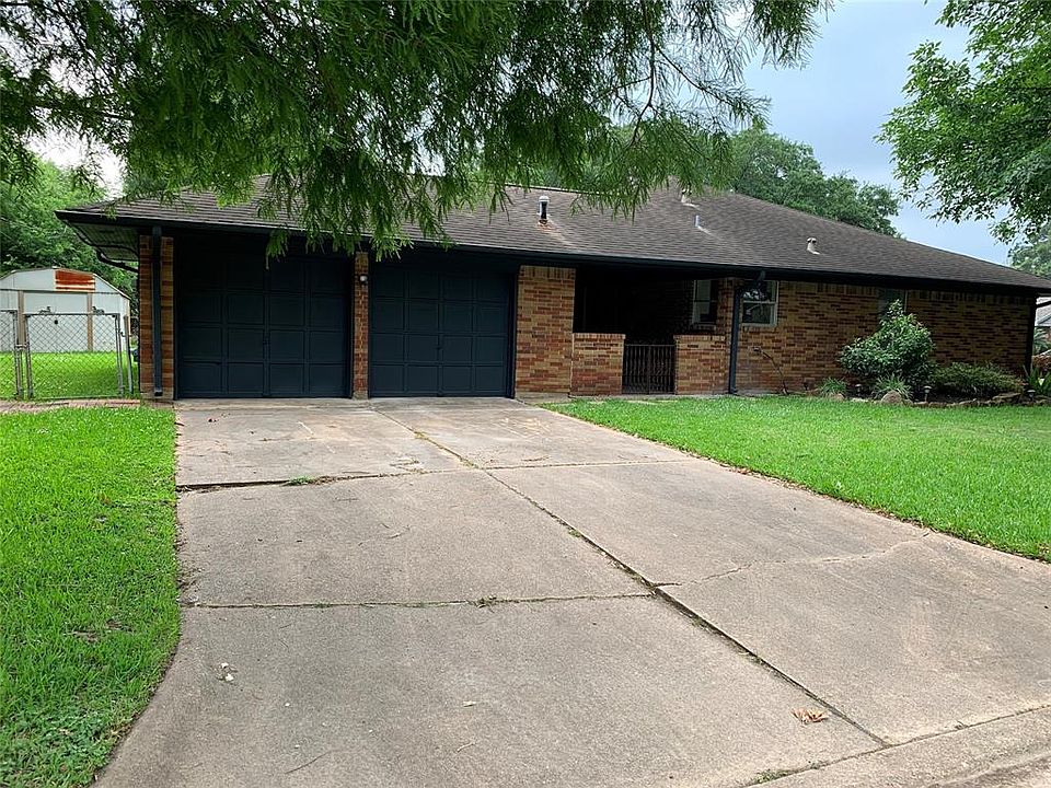 1st image of 8130 Garden Parks Dr