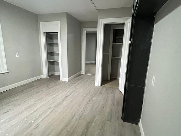 2nd image of 684 2nd Ave #1R