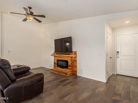 4th image of 36904 N Yellowstone Dr