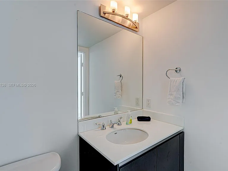 665 NE 25th St #2005 — Photo 41