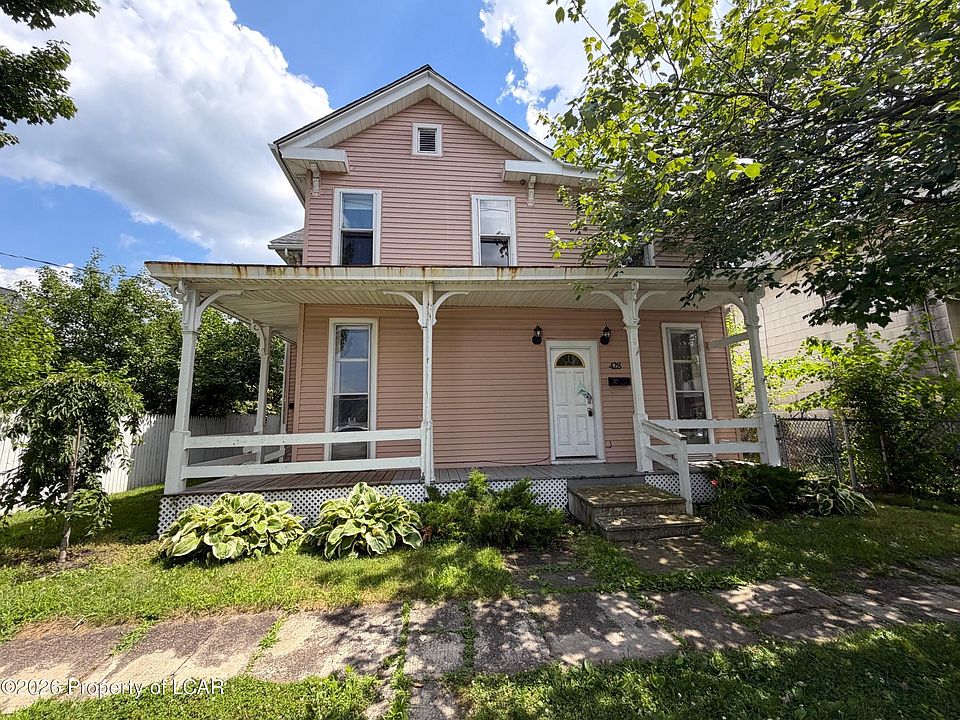 1st image of 428-430 E 4th St