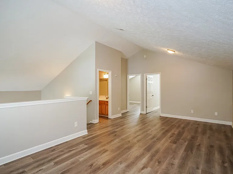 685 Belgium Dr — Photo 9