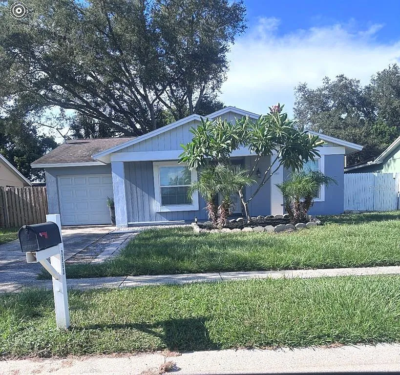 3 bed, 2.0 bath, 1272 sqft, $2,500 — Photo 1