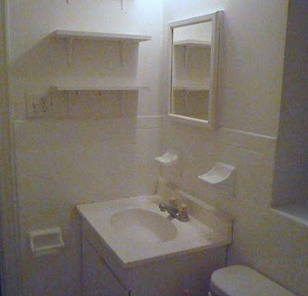 5th image of 169 W 74th St APT 3B