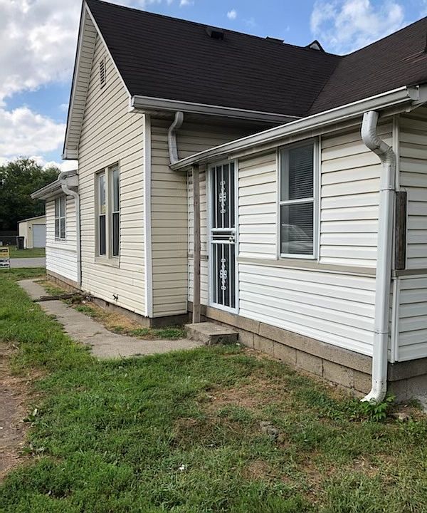 1st image of 1101 N Centennial St