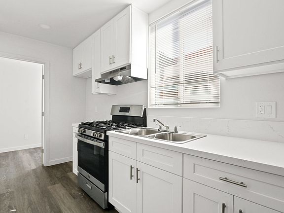 5th image of 510 Harker St #510