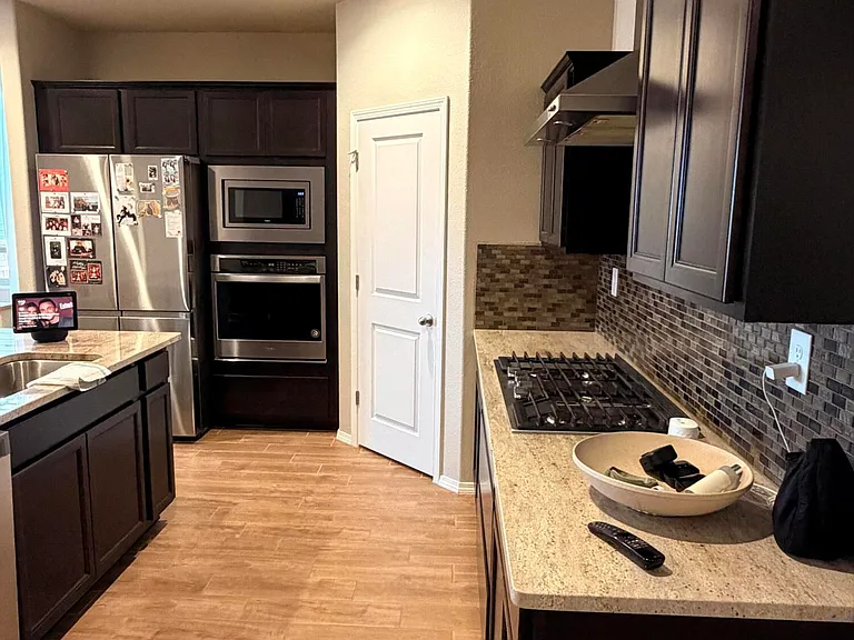 2031 Duke City St SE — Photo 3
