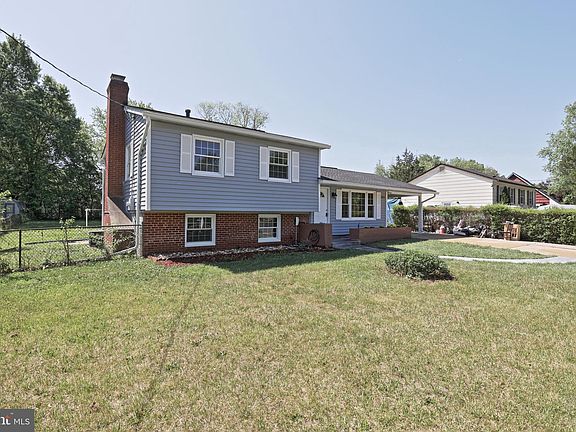 2nd image of 4811 Lawrence St