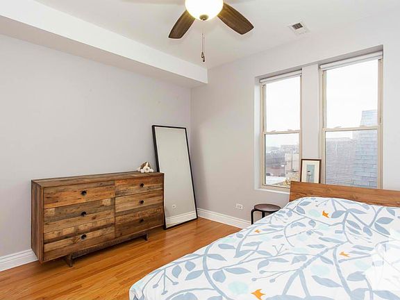 2nd image of 4837 N Ashland Ave #1