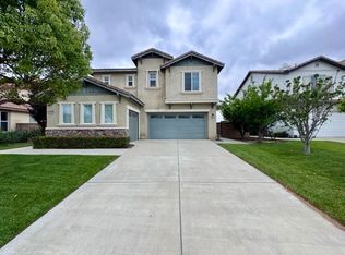 35889 Wolverine Ln, Murrieta, CA 92563