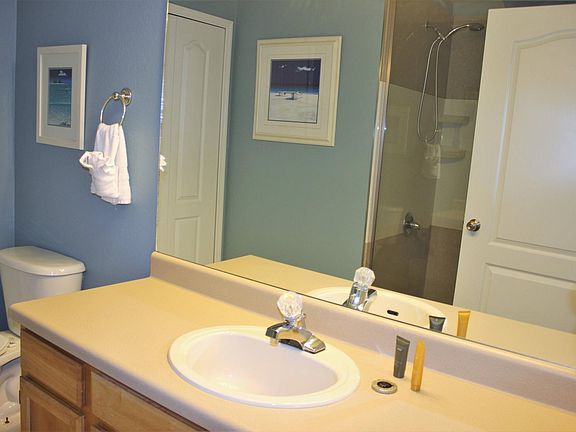 3rd image of 5000 Mangrove Aly APT 103