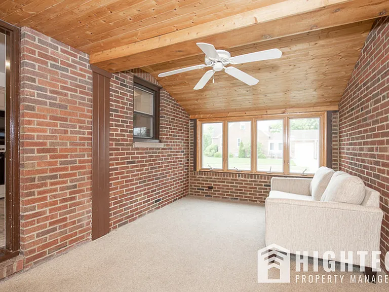 6528 S Canterbury Rd — Photo 15