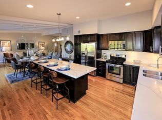 5932 Babbitt Ave, Encino, CA 91316