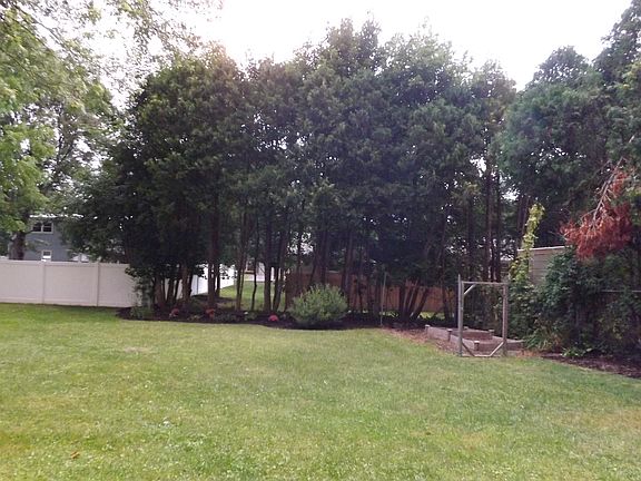 2nd image of 105 Shady Ln
