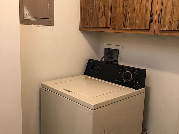 3rd image of 11104 Senac Pl NE APT 2