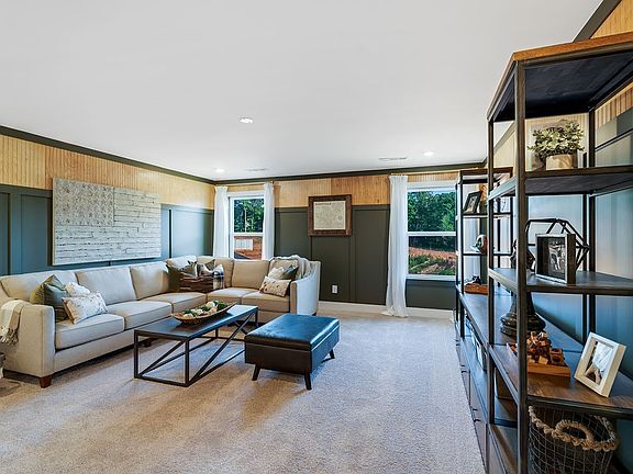 4th image of 500 Hereford Dr Lot 403