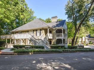 207 Bainbridge Dr, Sandy Springs, GA 30327