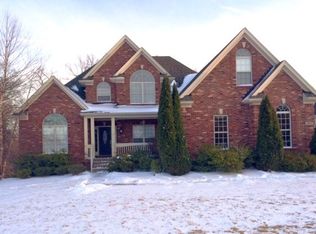 12813 Kaely Glen Pl, Louisville, KY 40299