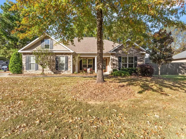 411 Amherst St, Kathleen, GA 31047