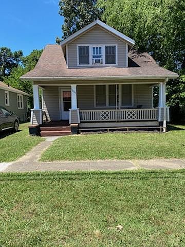 1st image of 1007 Oakwood St