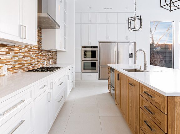 5th image of 7307 Avadene Dr