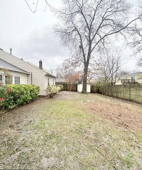 6918 Lodestone Ct — Photo 40